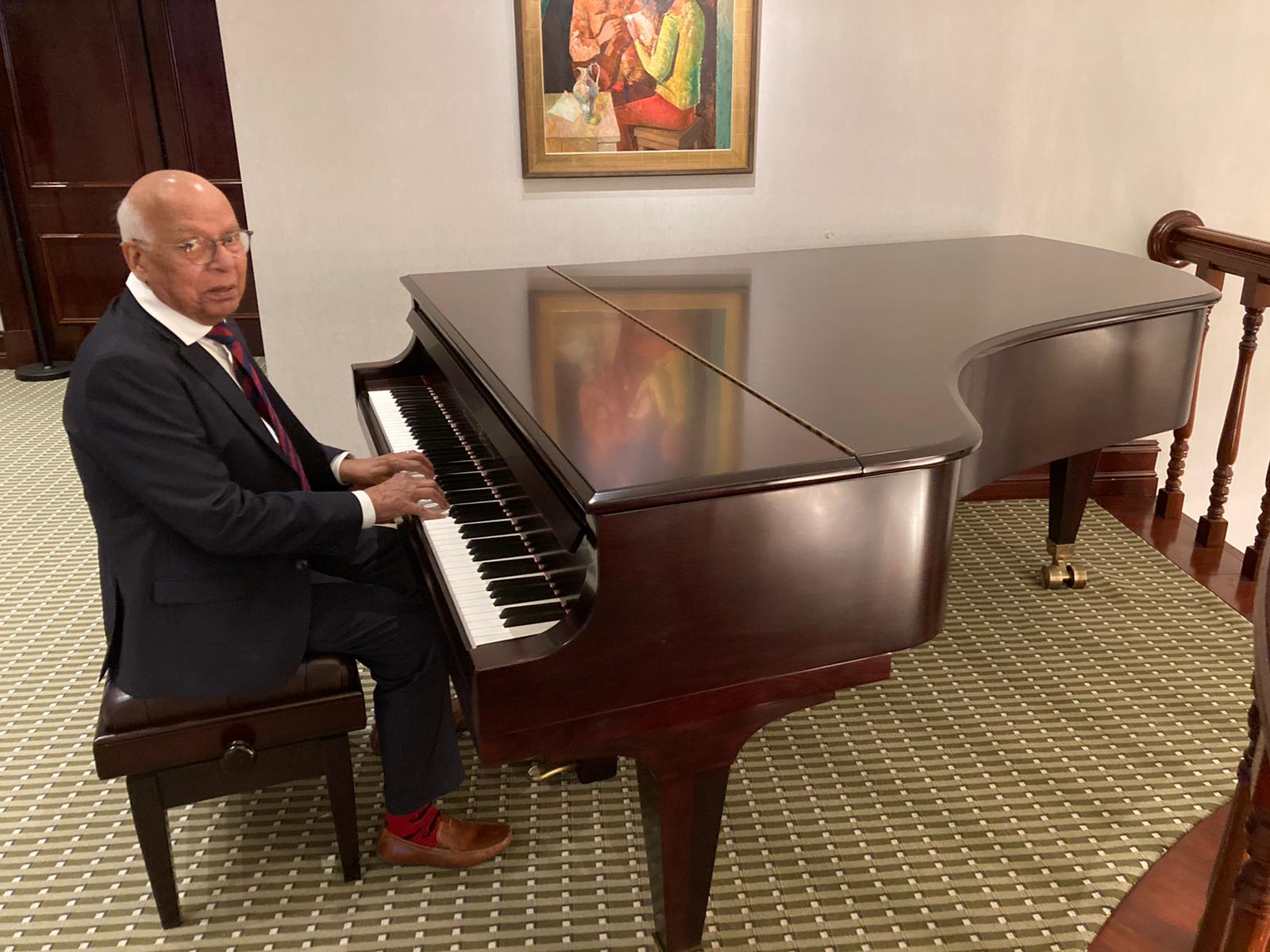 Grand piano